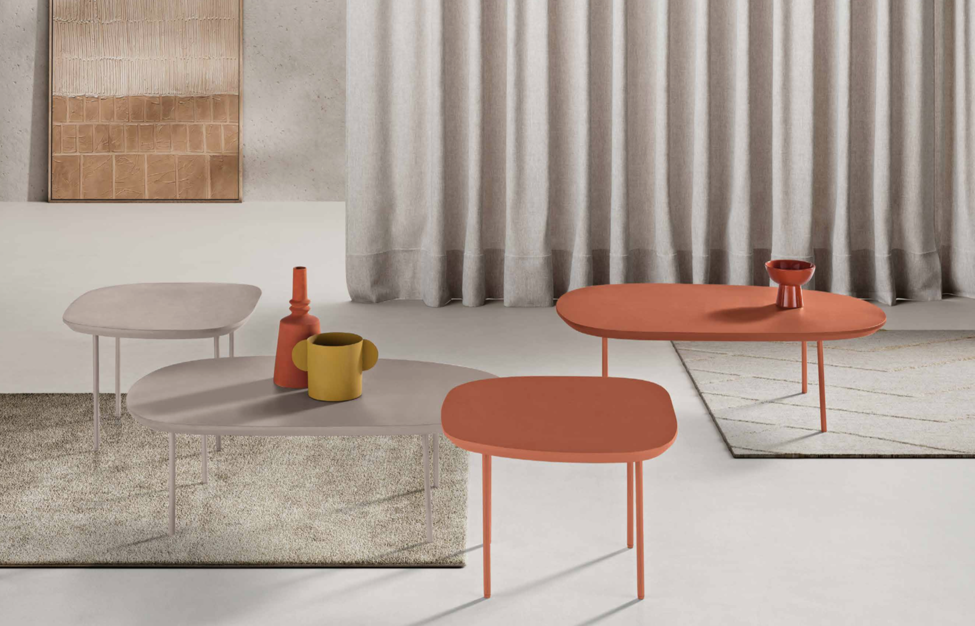Tavolino Fumo 56 – Tavolino Design con Piano Sagomato e Gambe in Metallo - immagine 4