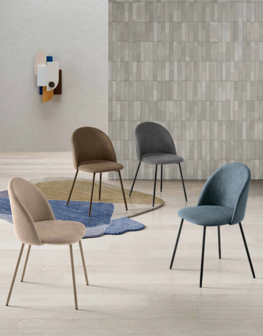 Sedia Kapri –56 Sedia Design Imbottita in Tessuto e Metallo